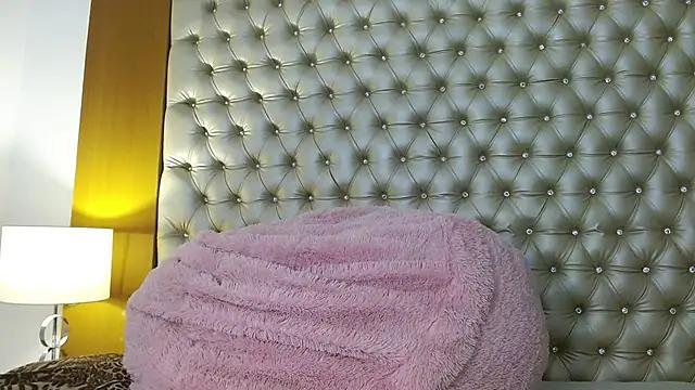 Girls: Stay up-to-date with the latest immersive cam streams gallery and try the most sensual entertainers flaunt their aroused bushes and steaming hot physiques as they lay bare and cum.