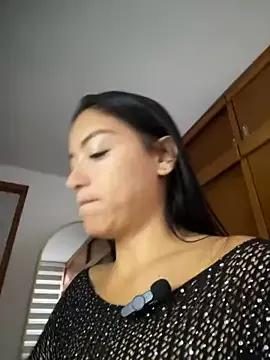 MeganRoes from StripChat is Freechat