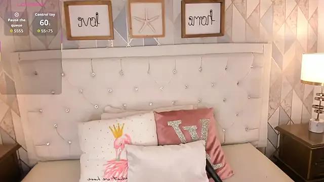 MeganStar__ from StripChat is Freechat