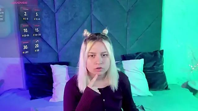Girls: Stay up-to-date with the latest immersive cam streams gallery and try the most sensual entertainers flaunt their aroused bushes and steaming hot physiques as they lay bare and cum.