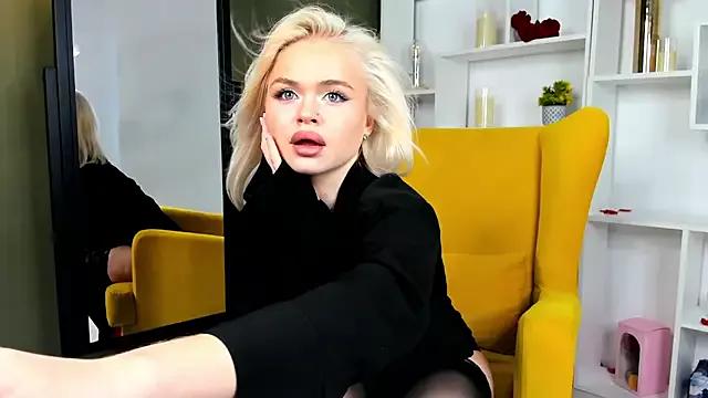 Girls: Stay up-to-date with the latest immersive cam streams gallery and try the most sensual entertainers flaunt their aroused bushes and steaming hot physiques as they lay bare and cum.