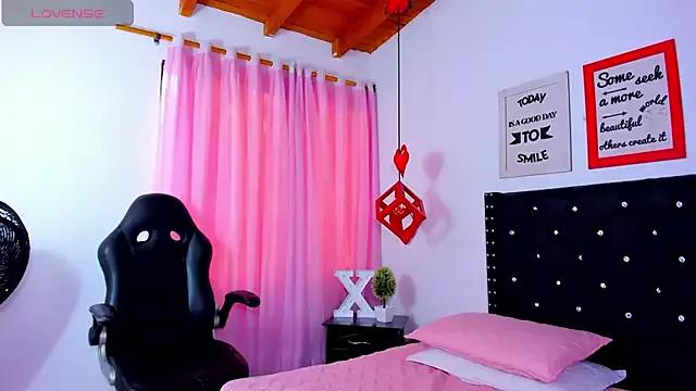 Girls: Stay up-to-date with the latest immersive cam streams gallery and try the most sensual entertainers flaunt their aroused bushes and steaming hot physiques as they lay bare and cum.