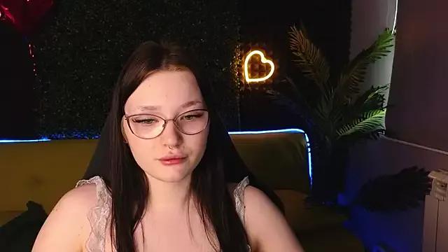 Girls: Stay up-to-date with the latest immersive cam streams gallery and try the most sensual entertainers flaunt their aroused bushes and steaming hot physiques as they lay bare and cum.