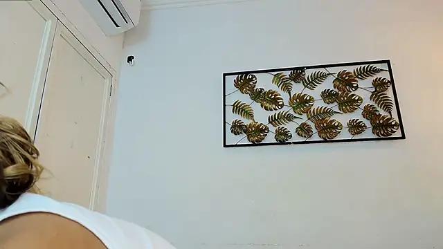 Girls: Stay up-to-date with the latest immersive cam streams gallery and try the most sensual entertainers flaunt their aroused bushes and steaming hot physiques as they lay bare and cum.