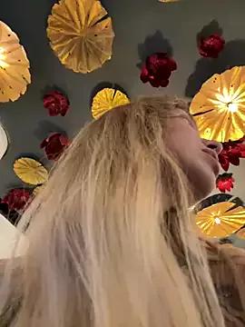Girls: Stay up-to-date with the latest immersive cam streams gallery and try the most sensual entertainers flaunt their aroused bushes and steaming hot physiques as they lay bare and cum.