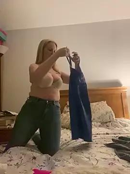 Girls: Stay up-to-date with the latest immersive cam streams gallery and try the most sensual entertainers flaunt their aroused bushes and steaming hot physiques as they lay bare and cum.