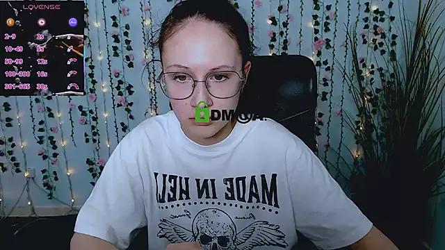 Girls: Stay up-to-date with the latest immersive cam streams gallery and try the most sensual entertainers flaunt their aroused bushes and steaming hot physiques as they lay bare and cum.