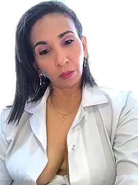 Mrsvictoriaaa from StripChat is Freechat