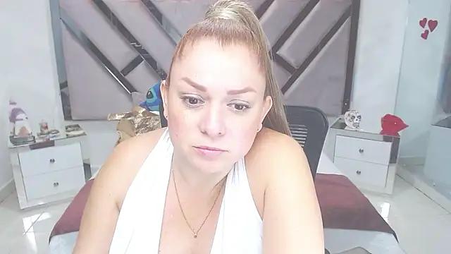 Girls: Stay up-to-date with the latest immersive cam streams gallery and try the most sensual entertainers flaunt their aroused bushes and steaming hot physiques as they lay bare and cum.