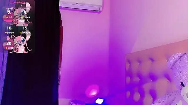 naughtygirlSX from StripChat is Freechat