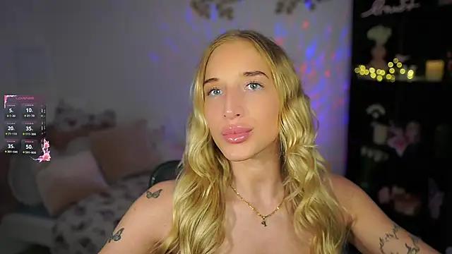 Girls: Stay up-to-date with the latest immersive cam streams gallery and try the most sensual entertainers flaunt their aroused bushes and steaming hot physiques as they lay bare and cum.