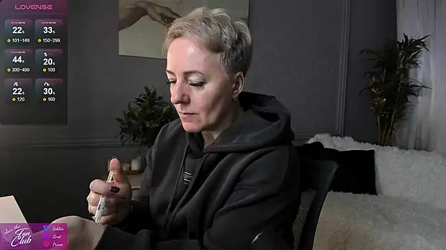 Girls: Stay up-to-date with the latest immersive cam streams gallery and try the most sensual entertainers flaunt their aroused bushes and steaming hot physiques as they lay bare and cum.