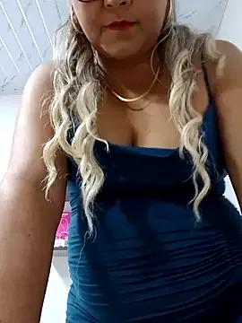 North-American-Mom from StripChat is Freechat