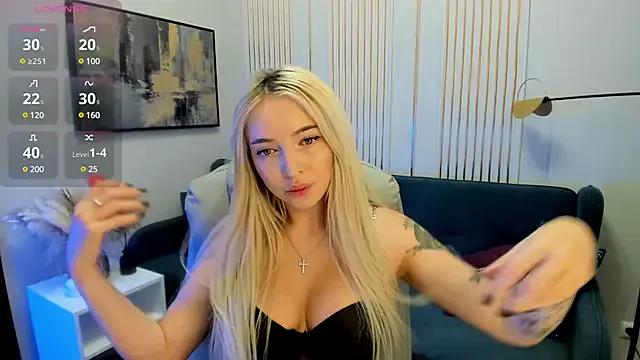 Girls: Stay up-to-date with the latest immersive cam streams gallery and try the most sensual entertainers flaunt their aroused bushes and steaming hot physiques as they lay bare and cum.