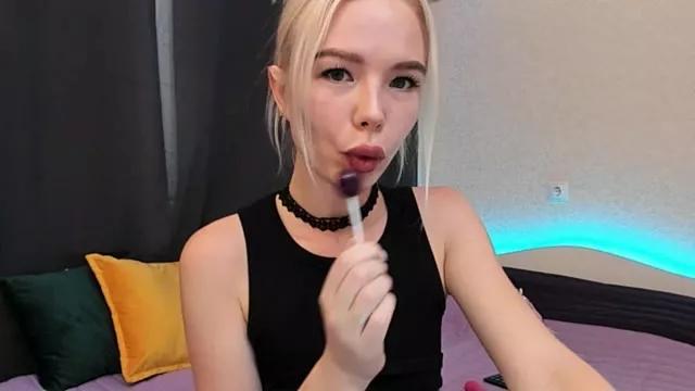 Girls: Stay up-to-date with the latest immersive cam streams gallery and try the most sensual entertainers flaunt their aroused bushes and steaming hot physiques as they lay bare and cum.