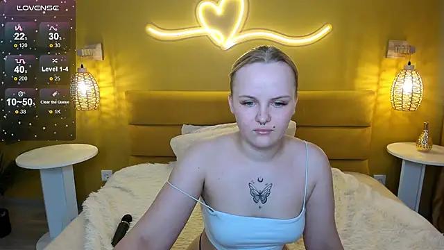 Girls: Stay up-to-date with the latest immersive cam streams gallery and try the most sensual entertainers flaunt their aroused bushes and steaming hot physiques as they lay bare and cum.