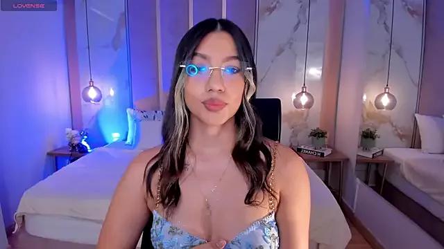 Girls: Stay up-to-date with the latest immersive cam streams gallery and try the most sensual entertainers flaunt their aroused bushes and steaming hot physiques as they lay bare and cum.