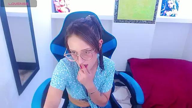 Girls: Stay up-to-date with the latest immersive cam streams gallery and try the most sensual entertainers flaunt their aroused bushes and steaming hot physiques as they lay bare and cum.