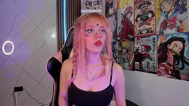 Girls: Stay up-to-date with the latest immersive cam streams gallery and try the most sensual entertainers flaunt their aroused bushes and steaming hot physiques as they lay bare and cum.