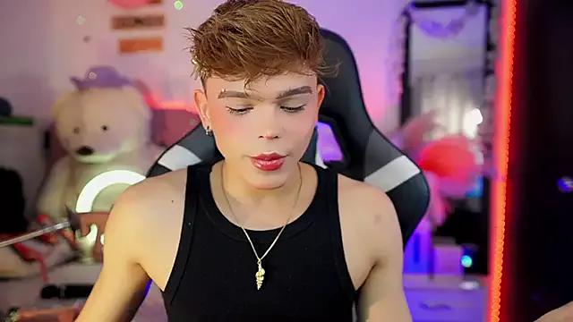 Girls: Stay up-to-date with the latest immersive cam streams gallery and try the most sensual entertainers flaunt their aroused bushes and steaming hot physiques as they lay bare and cum.
