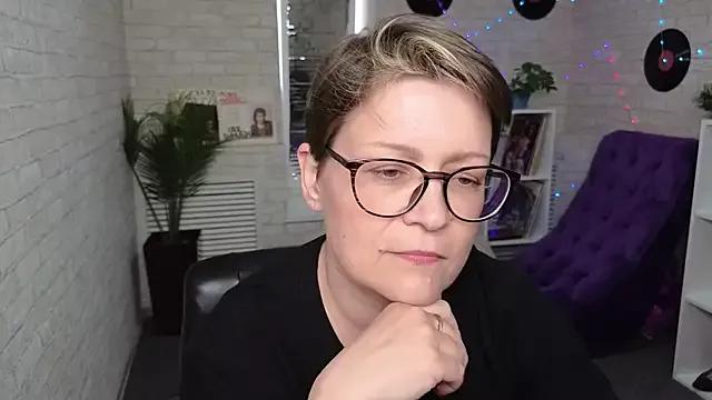 Girls: Stay up-to-date with the latest immersive cam streams gallery and try the most sensual entertainers flaunt their aroused bushes and steaming hot physiques as they lay bare and cum.