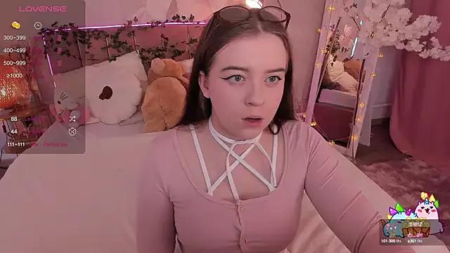 Girls: Stay up-to-date with the latest immersive cam streams gallery and try the most sensual entertainers flaunt their aroused bushes and steaming hot physiques as they lay bare and cum.