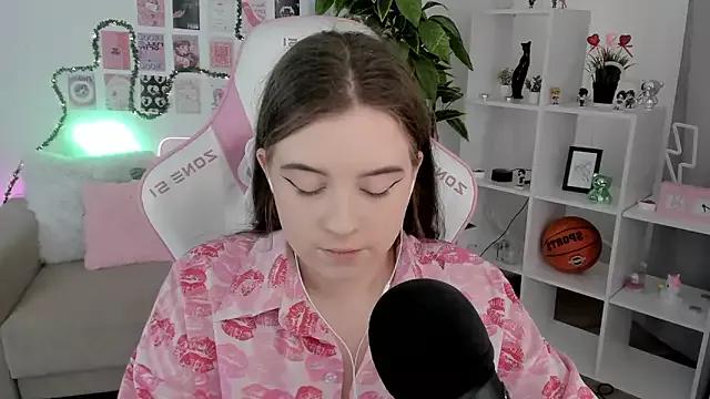 Girls: Stay up-to-date with the latest immersive cam streams gallery and try the most sensual entertainers flaunt their aroused bushes and steaming hot physiques as they lay bare and cum.