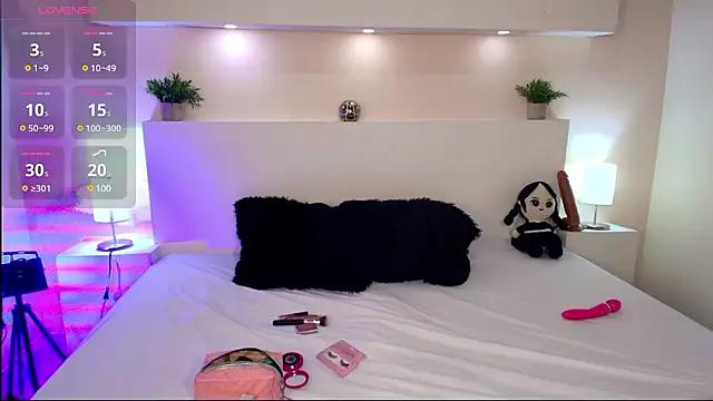 Girls: Stay up-to-date with the latest immersive cam streams gallery and try the most sensual entertainers flaunt their aroused bushes and steaming hot physiques as they lay bare and cum.