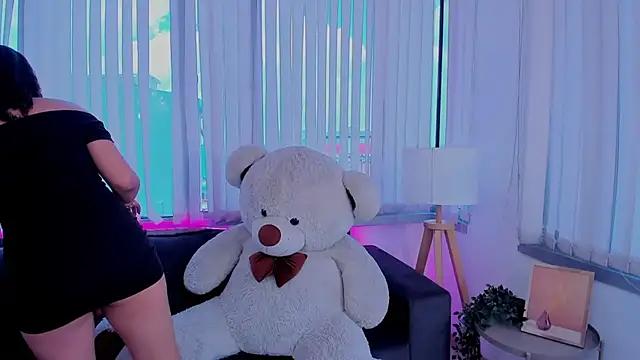 Girls: Stay up-to-date with the latest immersive cam streams gallery and try the most sensual entertainers flaunt their aroused bushes and steaming hot physiques as they lay bare and cum.