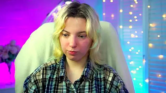 Girls: Stay up-to-date with the latest immersive cam streams gallery and try the most sensual entertainers flaunt their aroused bushes and steaming hot physiques as they lay bare and cum.