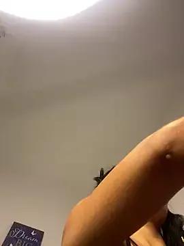 Rosa_25x from StripChat is Freechat