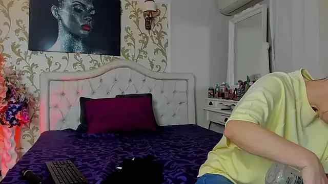 Girls: Stay up-to-date with the latest immersive cam streams gallery and try the most sensual entertainers flaunt their aroused bushes and steaming hot physiques as they lay bare and cum.