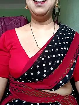 Rosy-B from StripChat is Freechat
