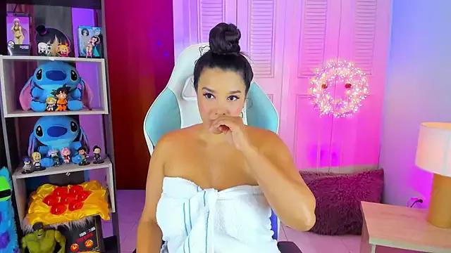Girls: Stay up-to-date with the latest immersive cam streams gallery and try the most sensual entertainers flaunt their aroused bushes and steaming hot physiques as they lay bare and cum.