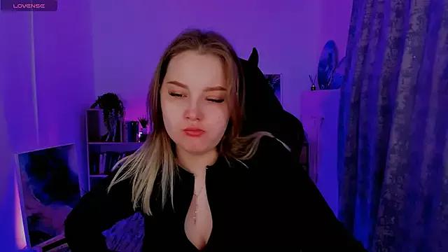 Girls: Stay up-to-date with the latest immersive cam streams gallery and try the most sensual entertainers flaunt their aroused bushes and steaming hot physiques as they lay bare and cum.
