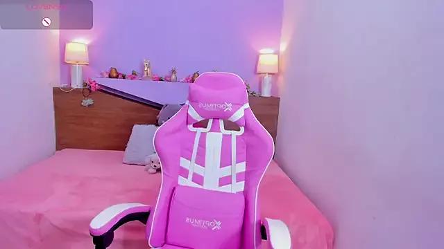 Girls: Stay up-to-date with the latest immersive cam streams gallery and try the most sensual entertainers flaunt their aroused bushes and steaming hot physiques as they lay bare and cum.