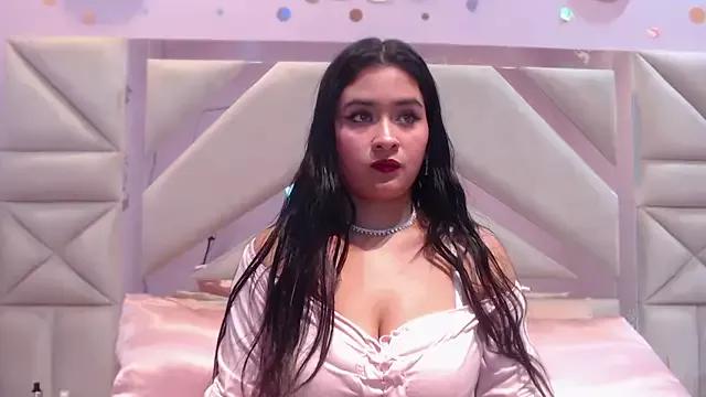 Girls: Stay up-to-date with the latest immersive cam streams gallery and try the most sensual entertainers flaunt their aroused bushes and steaming hot physiques as they lay bare and cum.