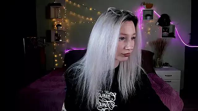 Girls: Stay up-to-date with the latest immersive cam streams gallery and try the most sensual entertainers flaunt their aroused bushes and steaming hot physiques as they lay bare and cum.