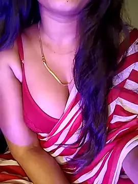 SexyAndHottie from StripChat is Freechat