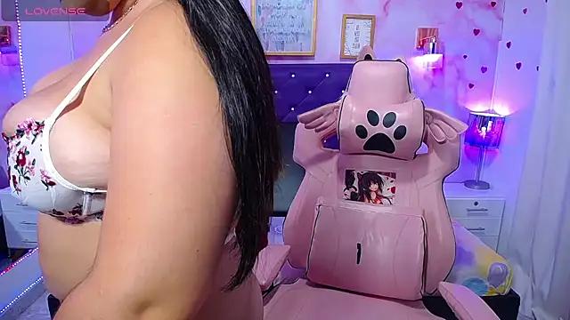 Girls: Stay up-to-date with the latest immersive cam streams gallery and try the most sensual entertainers flaunt their aroused bushes and steaming hot physiques as they lay bare and cum.