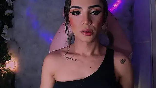 Girls: Stay up-to-date with the latest immersive cam streams gallery and try the most sensual entertainers flaunt their aroused bushes and steaming hot physiques as they lay bare and cum.