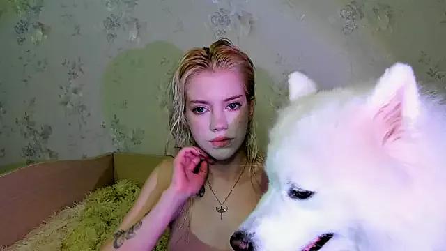 Shawty_Blonde from StripChat is Freechat
