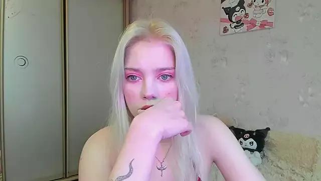 Girls: Stay up-to-date with the latest immersive cam streams gallery and try the most sensual entertainers flaunt their aroused bushes and steaming hot physiques as they lay bare and cum.