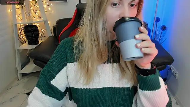 Girls: Stay up-to-date with the latest immersive cam streams gallery and try the most sensual entertainers flaunt their aroused bushes and steaming hot physiques as they lay bare and cum.