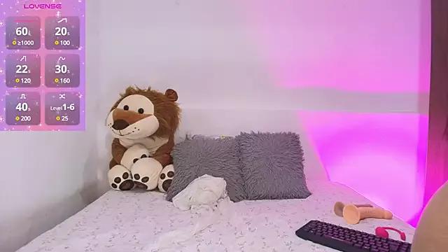 Girls: Stay up-to-date with the latest immersive cam streams gallery and try the most sensual entertainers flaunt their aroused bushes and steaming hot physiques as they lay bare and cum.