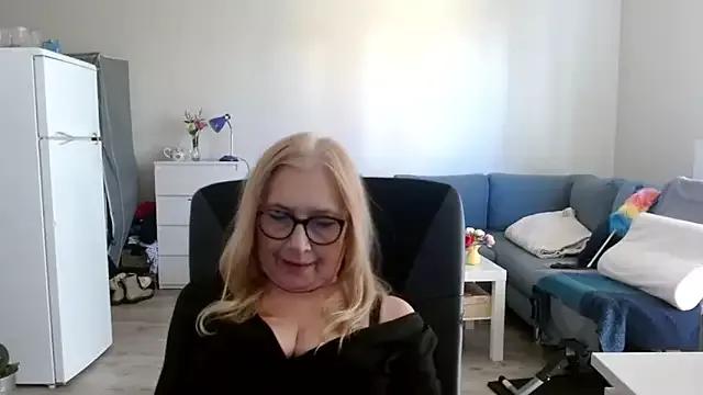 Girls: Stay up-to-date with the latest immersive cam streams gallery and try the most sensual entertainers flaunt their aroused bushes and steaming hot physiques as they lay bare and cum.