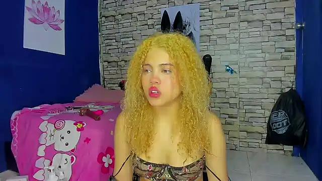 Girls: Stay up-to-date with the latest immersive cam streams gallery and try the most sensual entertainers flaunt their aroused bushes and steaming hot physiques as they lay bare and cum.