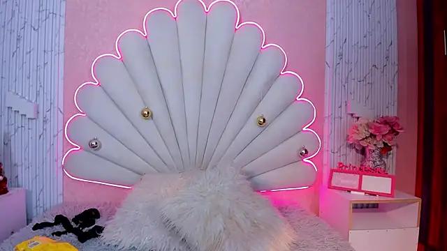 Girls: Stay up-to-date with the latest immersive cam streams gallery and try the most sensual entertainers flaunt their aroused bushes and steaming hot physiques as they lay bare and cum.