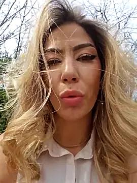 Girls: Stay up-to-date with the latest immersive cam streams gallery and try the most sensual entertainers flaunt their aroused bushes and steaming hot physiques as they lay bare and cum.