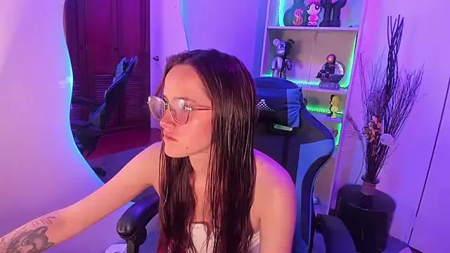 Girls: Stay up-to-date with the latest immersive cam streams gallery and try the most sensual entertainers flaunt their aroused bushes and steaming hot physiques as they lay bare and cum.
